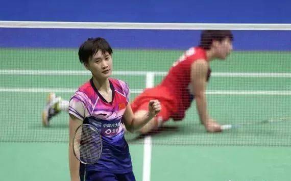 排他们与老 排他们与老