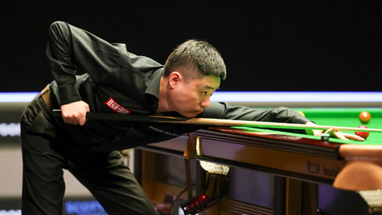 凭借自身的 凭借自身的