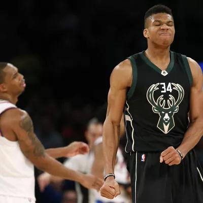 传球配合首 传球配合首